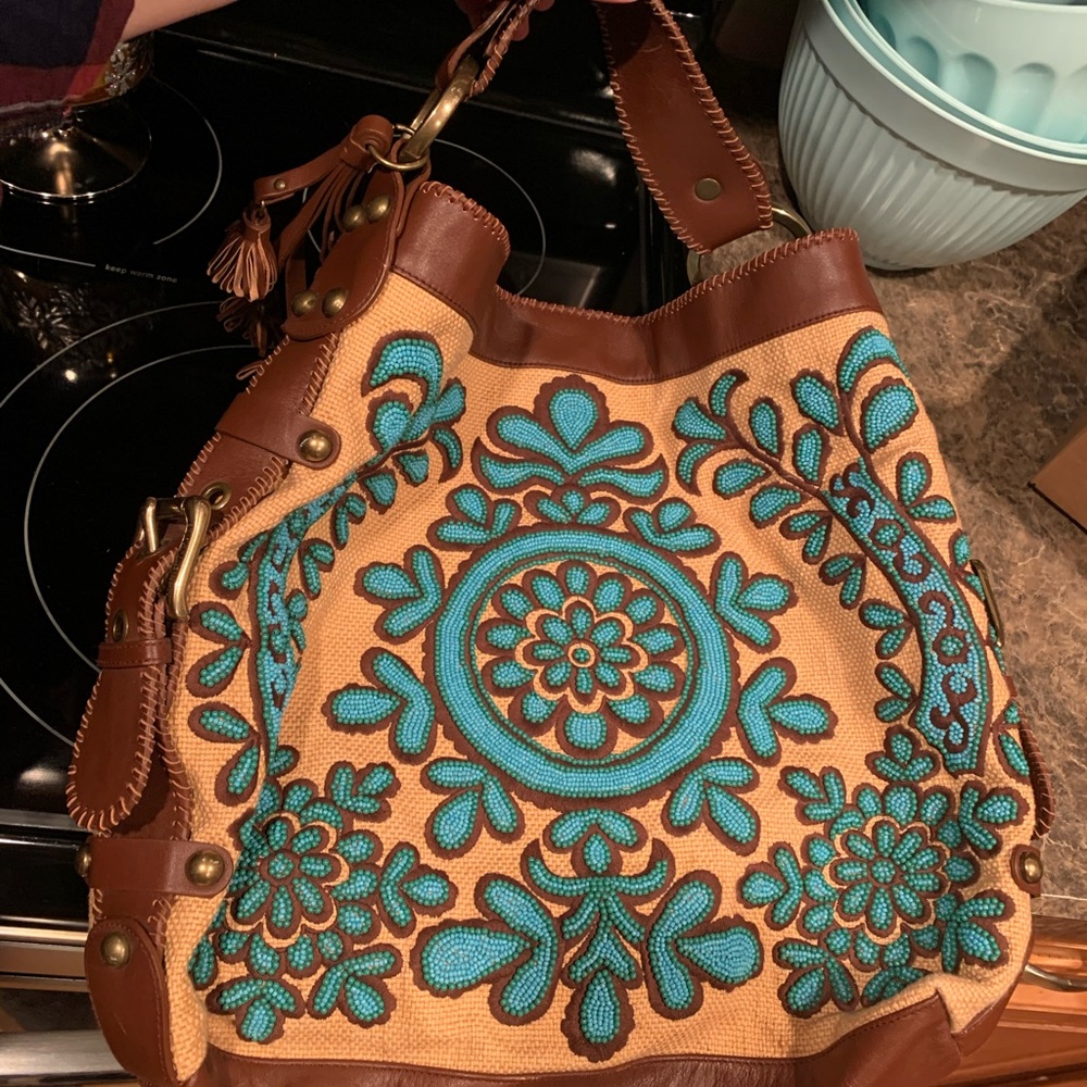 Like new Isabella Fiore shoulder bag.